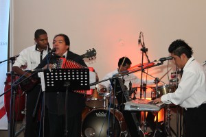 La recién conformada Orquesta Municipal, puso el toque de alegría en la velada. Foto: Alex Godoy / ImbaburaHoy