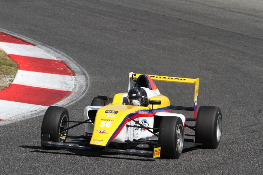Italia.- En el autódromo de Vallelunga inició la F4 Italiana, la próxima fecha será en el mítico circuito de Monza. | Foto: Acisportitalia.com
