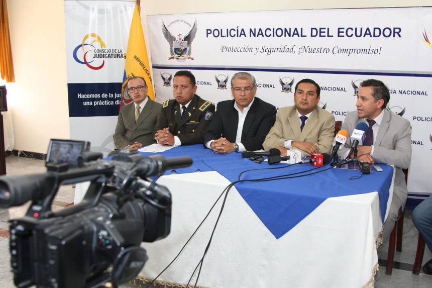 Ibarra.- Autoridades de la Mesa Provincial de Justicia, brindaron una rueda de prensa para esclarecer falsos rumores sobre tráfico de órganos. |Foto: Alex Godoy R. /ImbaburaHoy