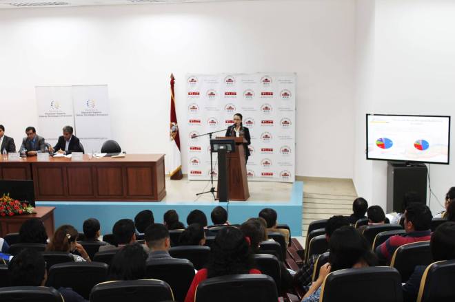 Ibarra.- La presentación se la realizó en el auditorio de Post Grados de la UTN |Foto: Cortesía