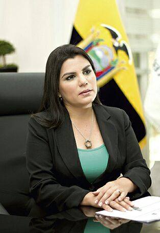 Lorena Tapia Núñez  Ministra de Ambiente 